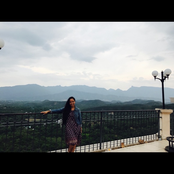 Meet your Posher, Samantha - Picture 2 of 2